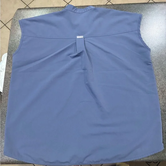 Figs Rafaela Top - Picture 2 of 4